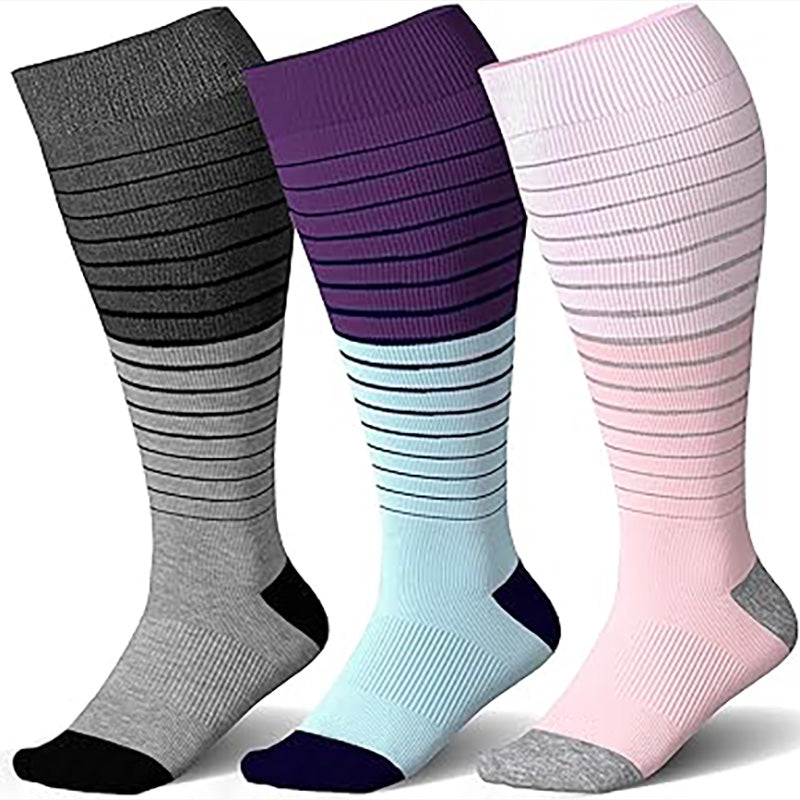 Chaussettes de compression rayées à blocs de couleurs grande taille (3 paires)