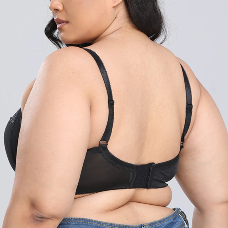 Soutiens-gorge sans armatures en dentelle noire grande taille