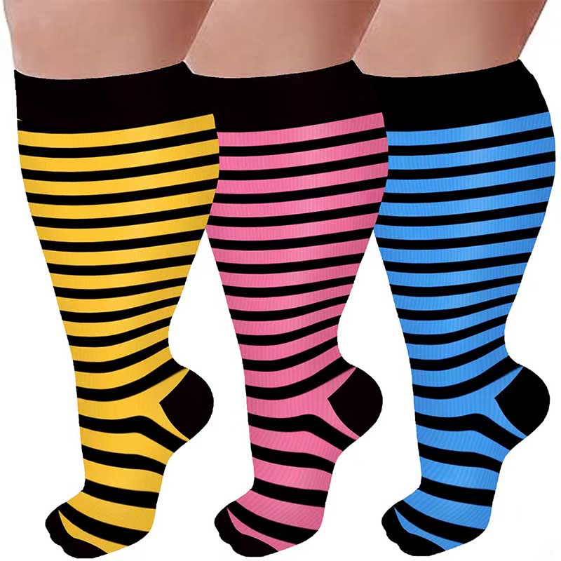 Chaussettes de compression à rayures roses, bleues et jaunes grande taille