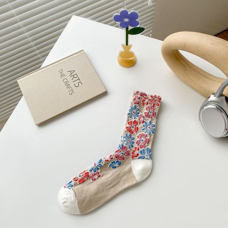 Chaussettes rétro à fleurs sculptées (5 paires) - Blanc - EU36-40 (US3-7) - image 9