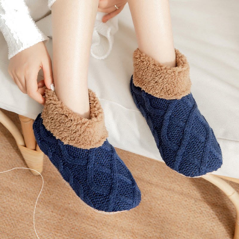 Chaussettes pantoufles antidérapantes et pelucheuses grande taille - image 7