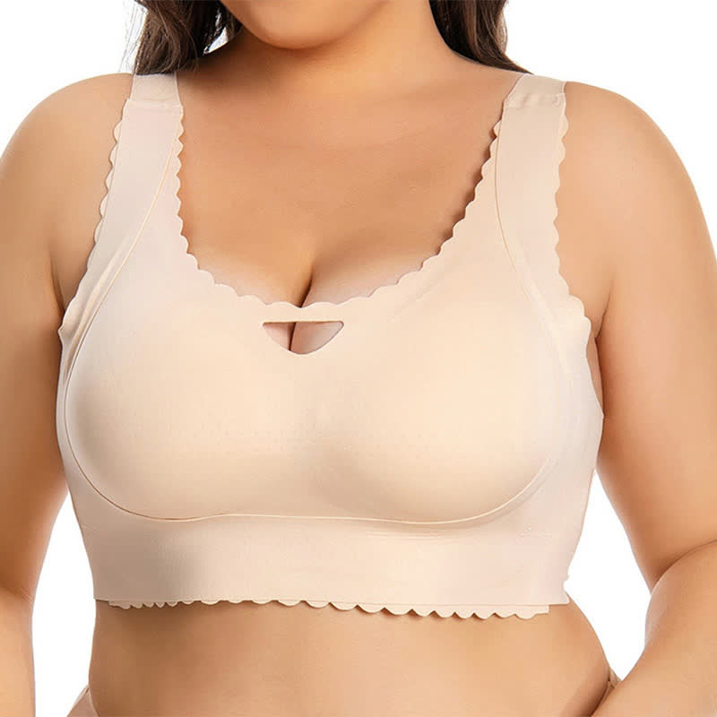 Soutien-gorge push-up sans armatures à bords ondulés et sans coutures grande taille