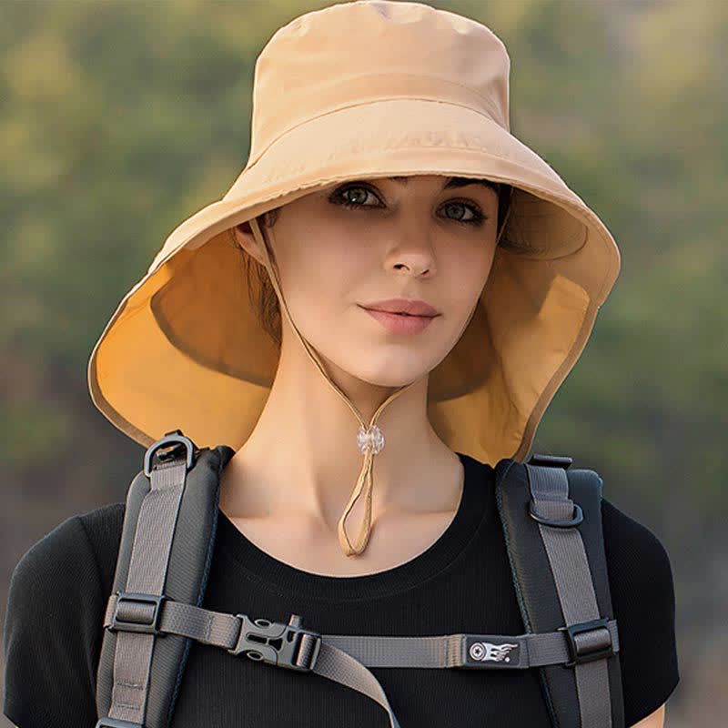 Chapeau bob à large bord pour randonnée en plein air