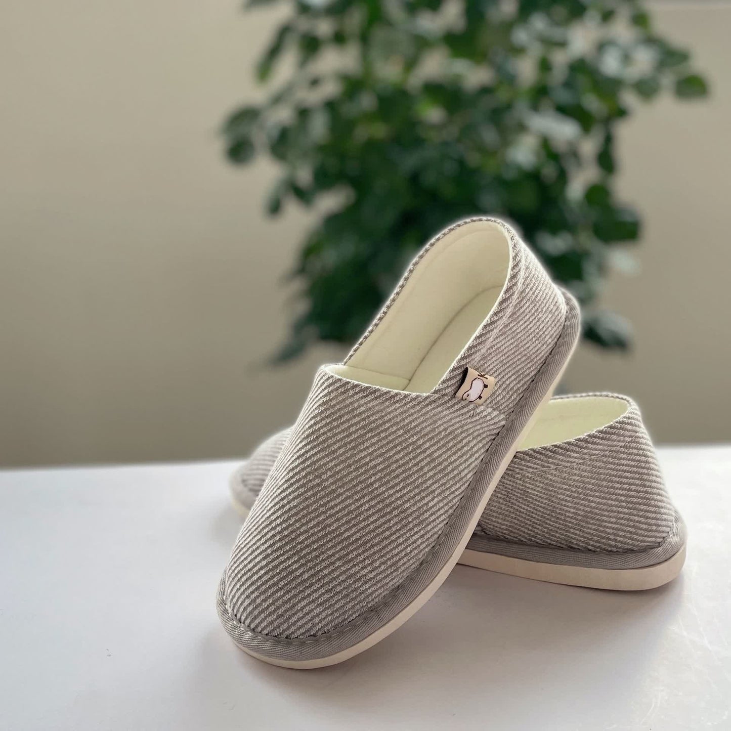 Chaussons d'intérieur à semelle souple et rayures simples - image 8