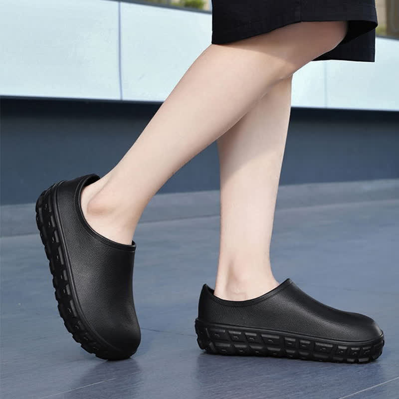 Chaussures de cuisine imperméables à enfiler et à la mode
