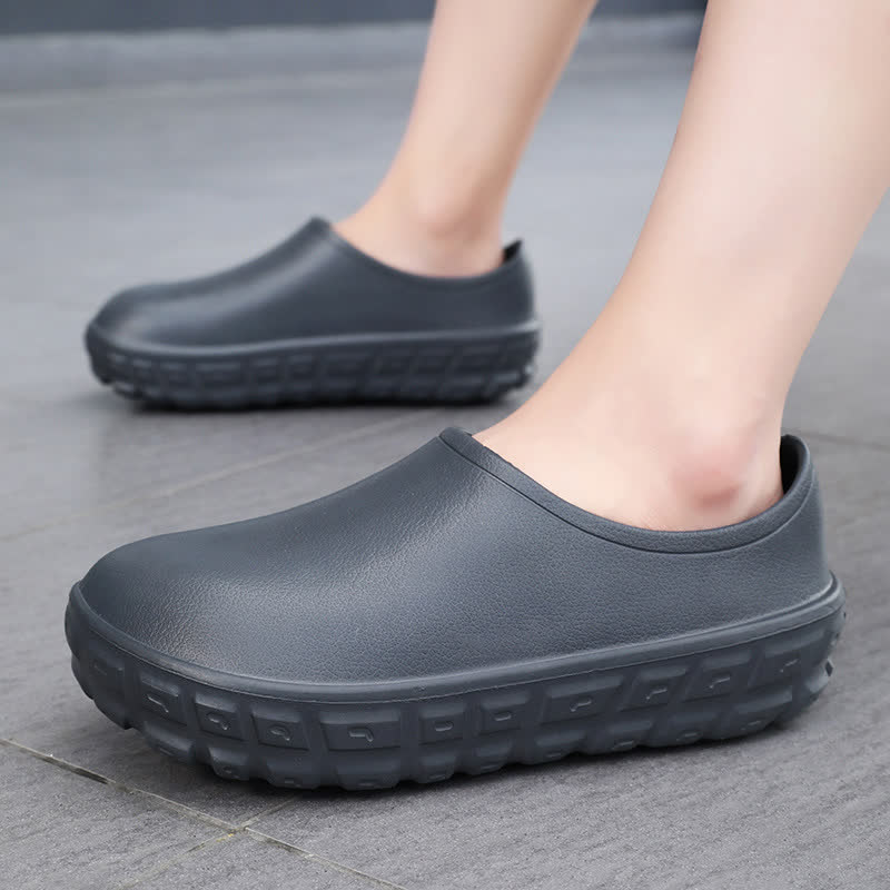 Chaussures de cuisine imperméables à enfiler et à la mode