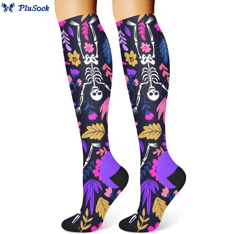 Chaussettes de compression imprimées inspirées du crâne d'Halloween (3 paires) - image 3