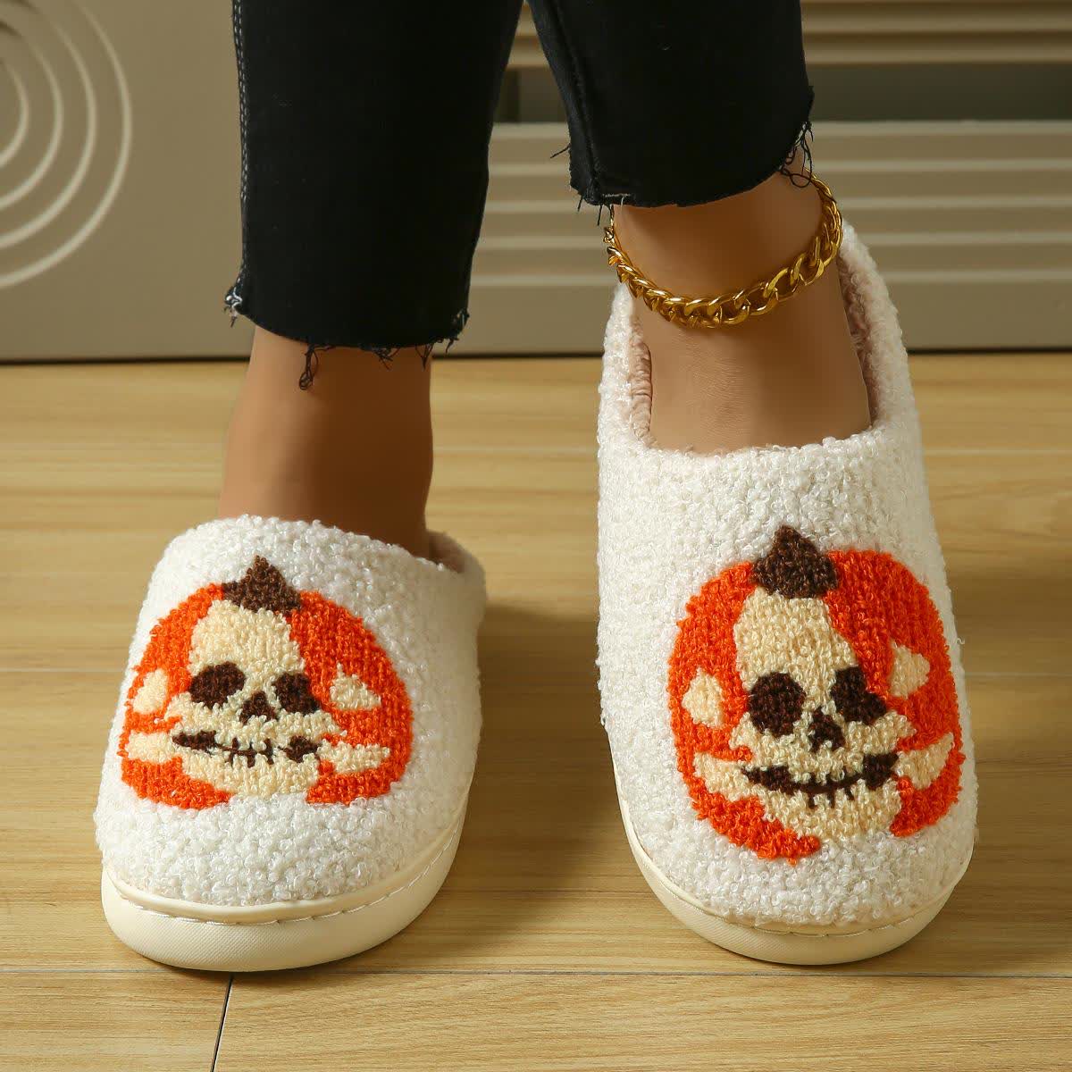 Chaussons grande taille à imprimé citrouille et visage fantôme d'Halloween - image 3