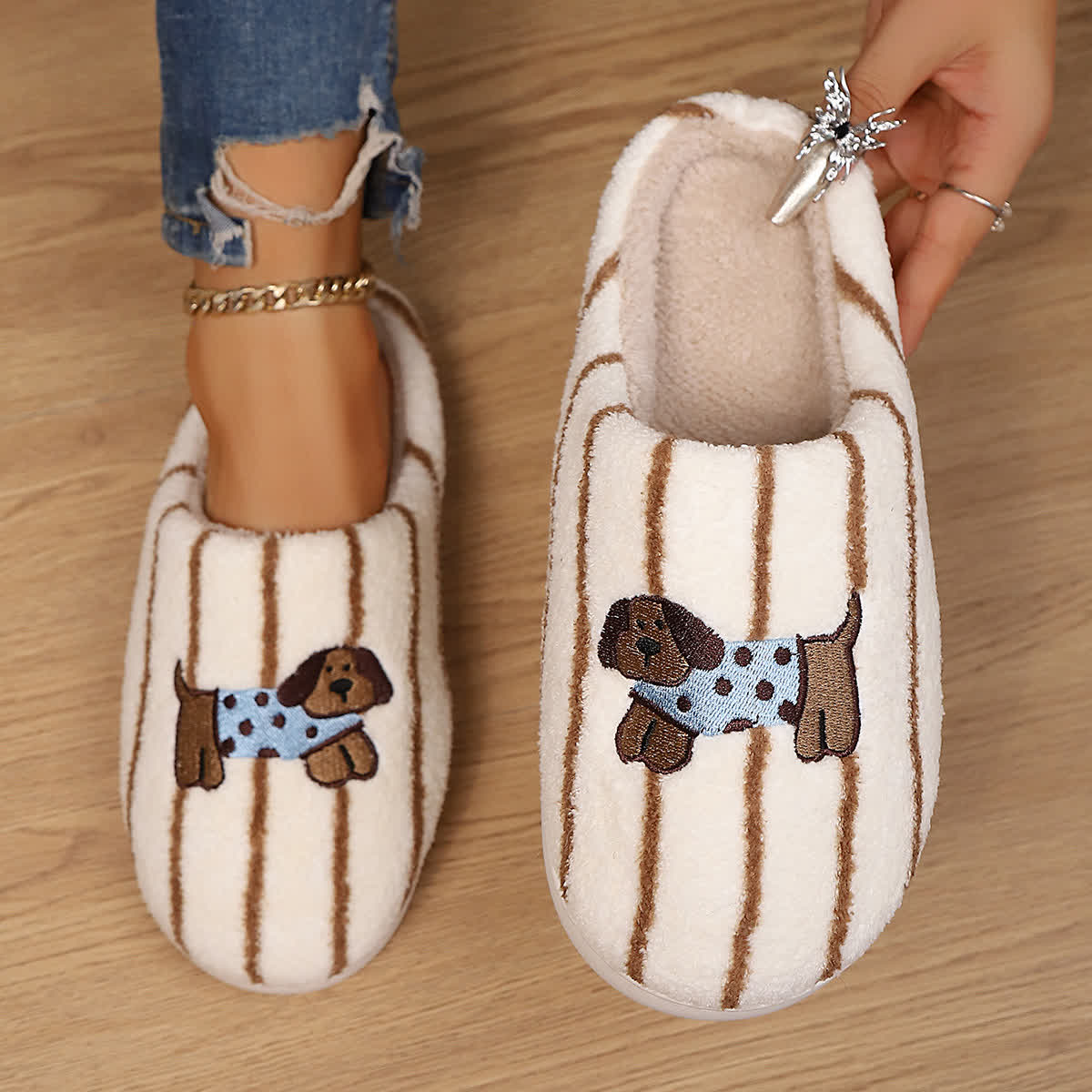Chaussons à rayures et imprimé chien - image 3