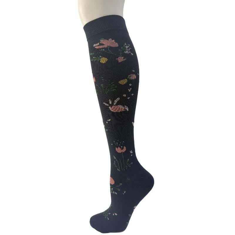 Chaussettes de compression montantes à motif floral noir et blanc (6 paires) - C - S/M - image 3