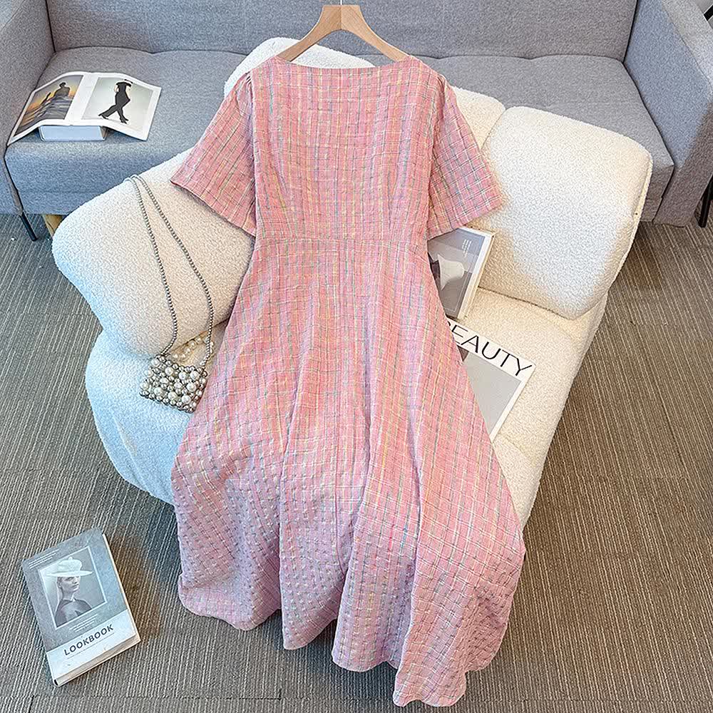 Robe midi rose à carreaux texturés, col carré et nœud sur le devant - image 6