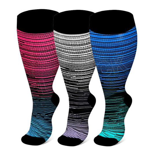 Chaussettes de compression grandes tailles à lignes colorées et tendance 2XL- 7XL (3 paires) - image 0