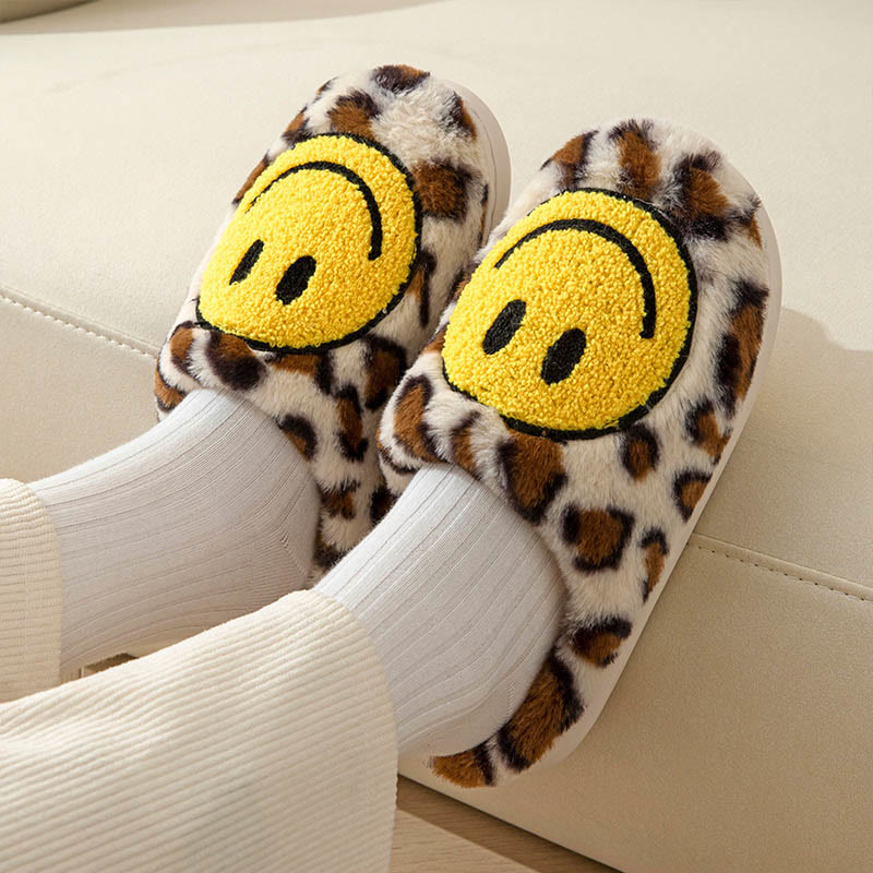 Chaussons Smiley Jaunes Grande Taille - image 2