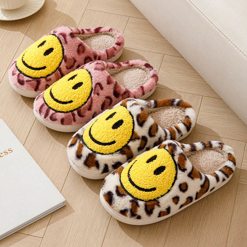 Chaussons Smiley Jaunes Grande Taille - image 11