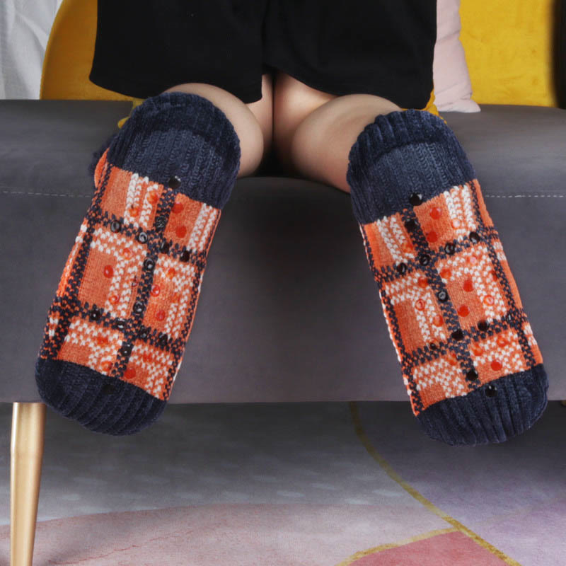 Chaussons-chaussettes à grille grande taille - image 2