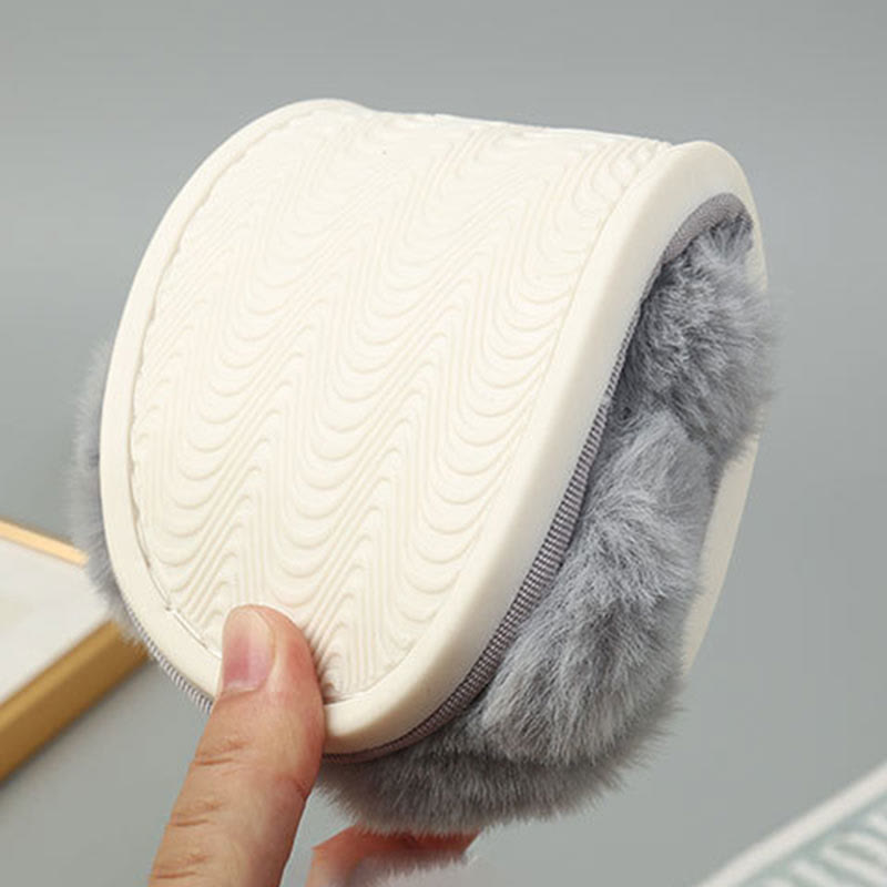 Chaussons en peluche à brides croisées grande taille