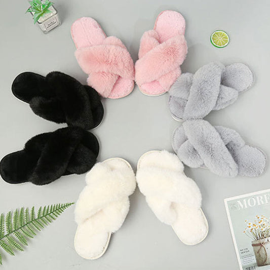Chaussons en peluche à brides croisées grande taille - image 0