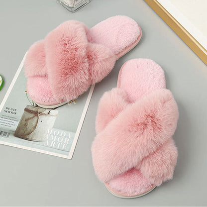 Chaussons en peluche à brides croisées grande taille - image 2