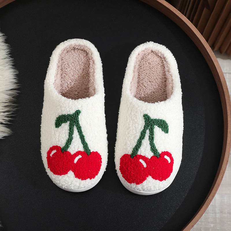 Chaussons à motifs de fruits grande taille - Grosse cerise - EU 44-45 (US 10-11) - image 1