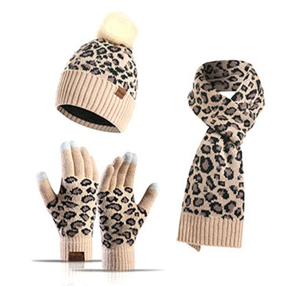 Ensemble 3 en 1 gants, bonnet et écharpe léopard - image 15