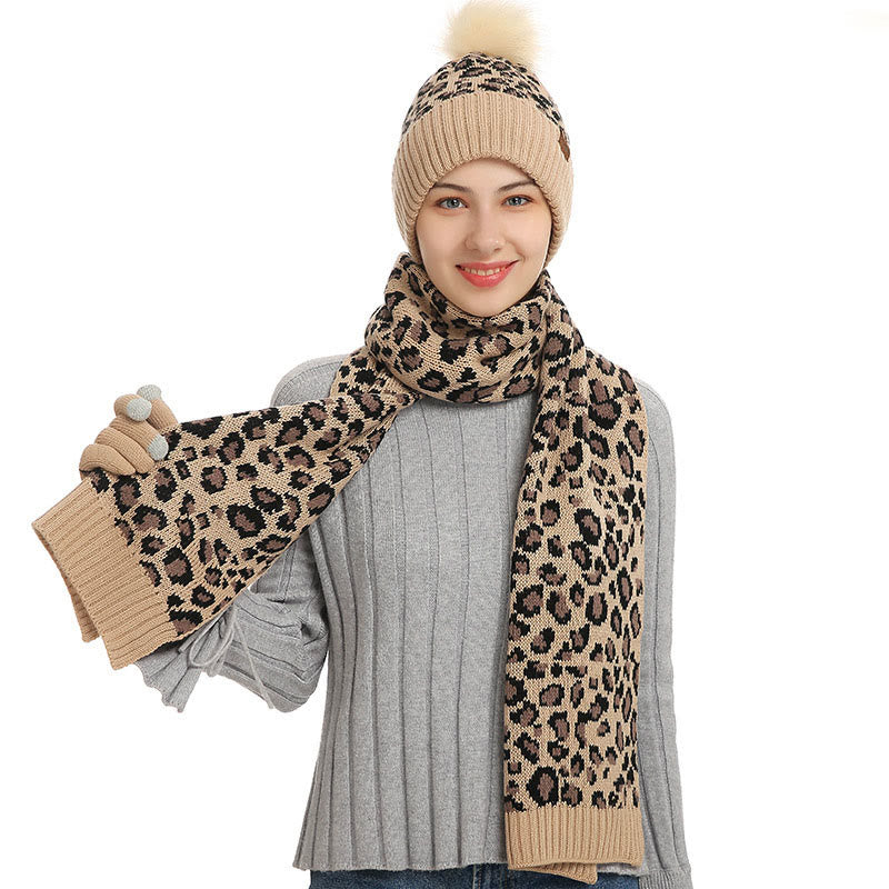 Ensemble 3 en 1 gants, bonnet et écharpe léopard - image 10