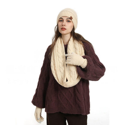 Ensemble 4 en 1 de gants, bonnet, écharpe et chaussettes classiques d'hiver - image 4