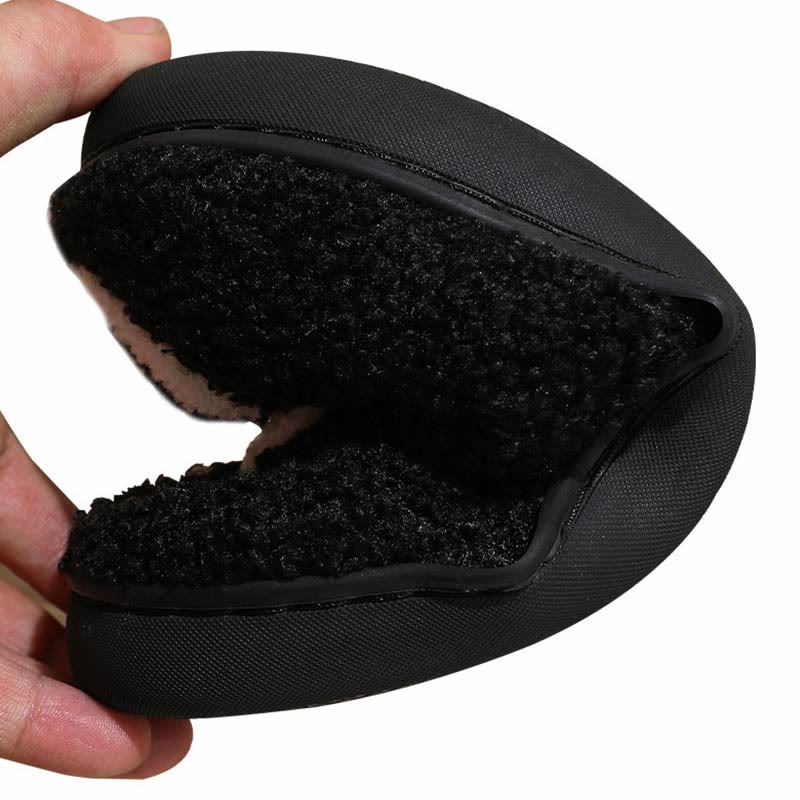 Chaussons grande taille motif cœur et main fantôme - image 7