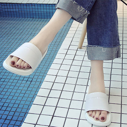 Claquettes antidérapantes de couleur unie grande taille