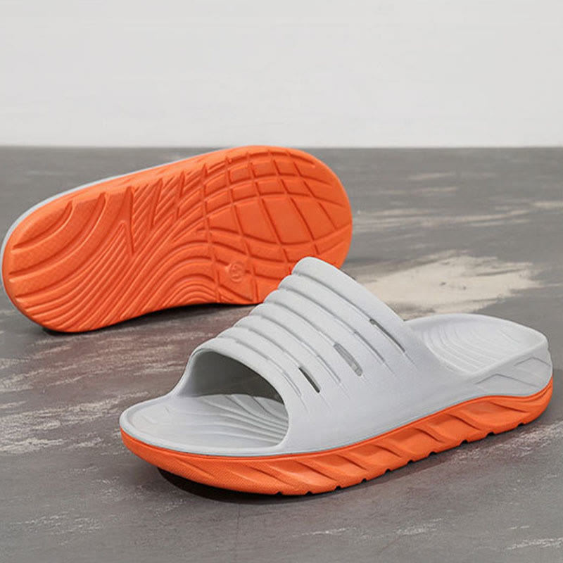 Claquettes à semelle épaisse grande taille