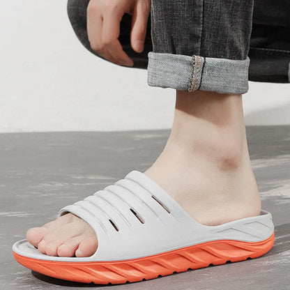 Claquettes à semelle épaisse grande taille