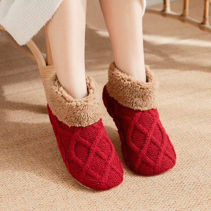 Chaussettes pantoufles antidérapantes et pelucheuses grande taille - Vin - EU36-42 (US3-8.5) - image 1