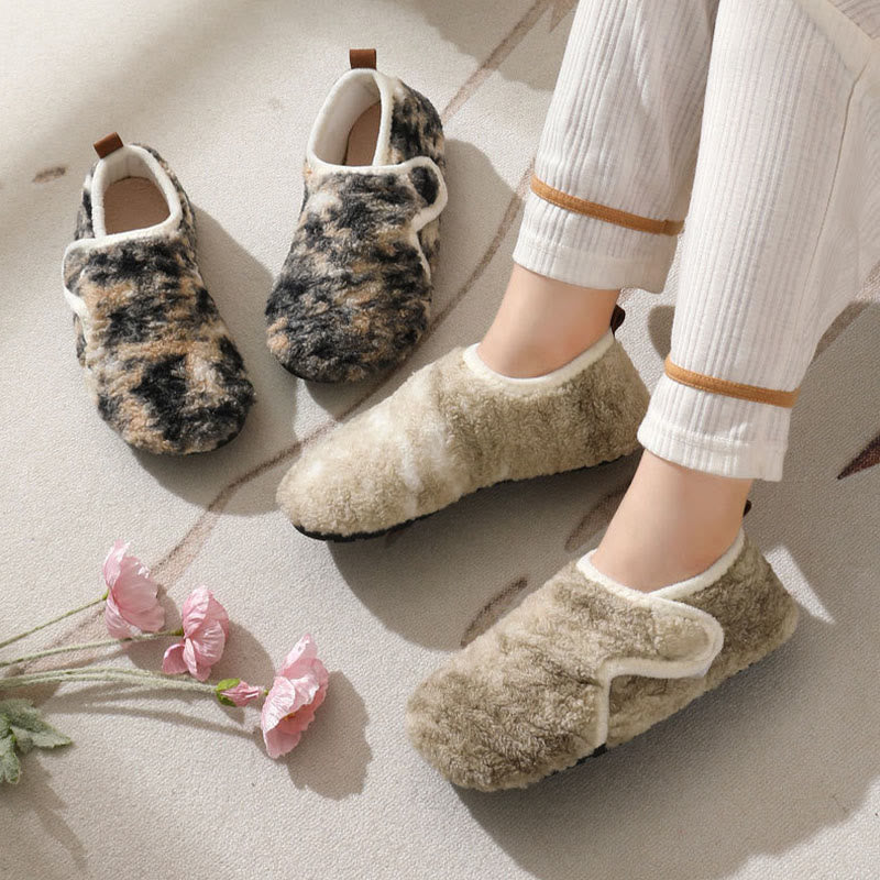 Chaussons à bande adhésive grande taille - image 1