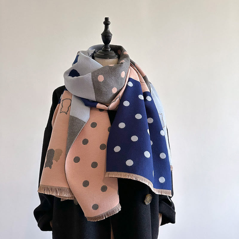 Écharpe douce à pois - image 7