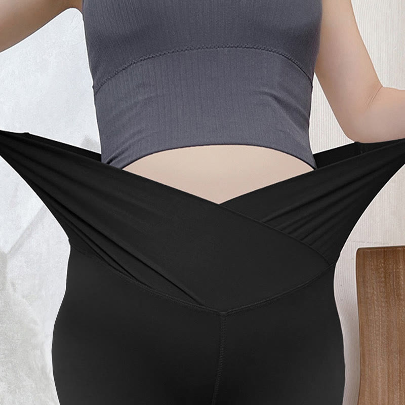 Short de yoga de maternité à taille en V - image 6