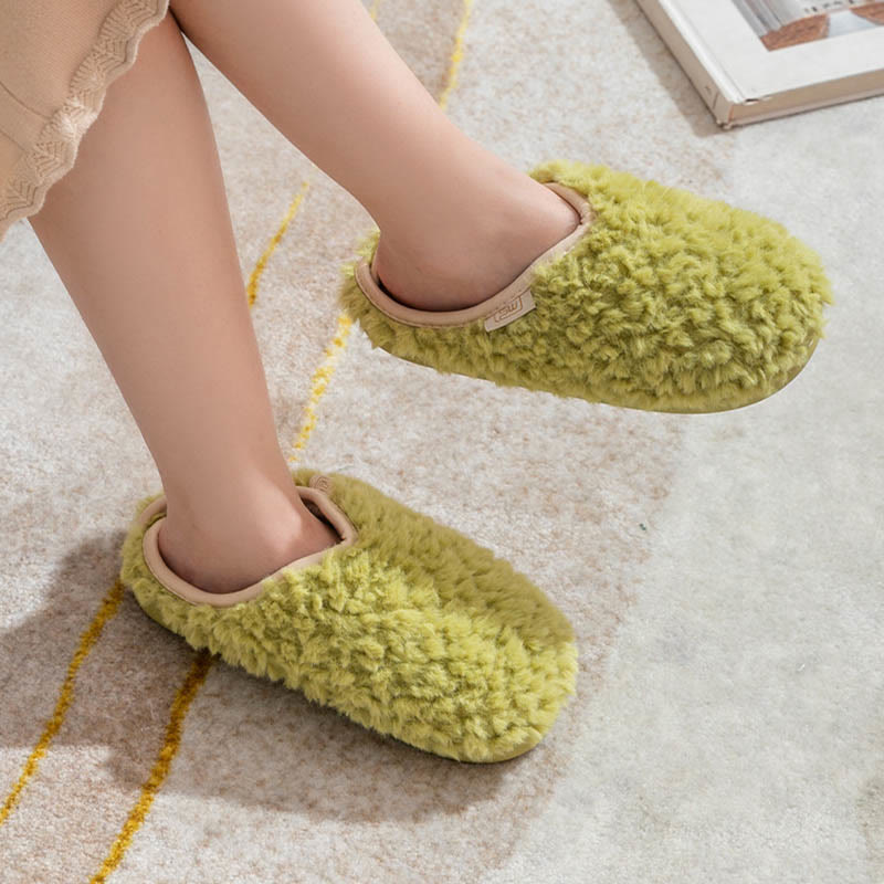 Chaussons doux en peluche grande taille - image 3
