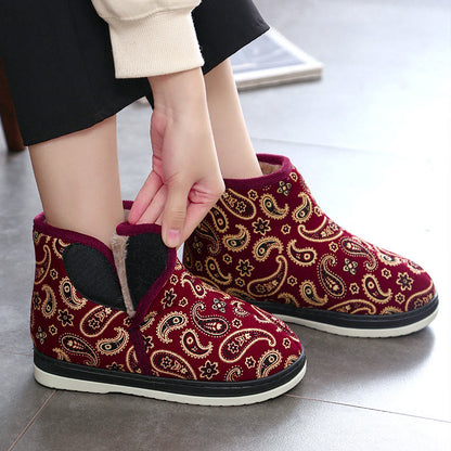 Chaussons brodés dorés grande taille - image 2