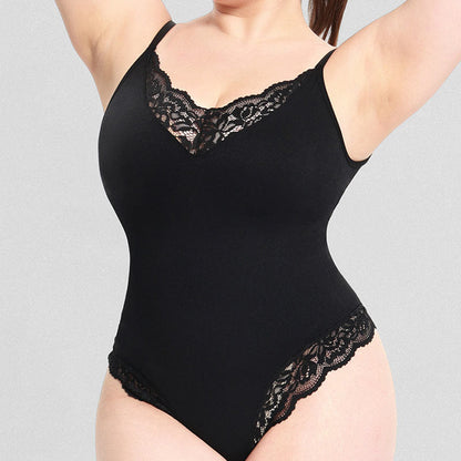 Camisole une-pièce en dentelle avec entrejambe en T