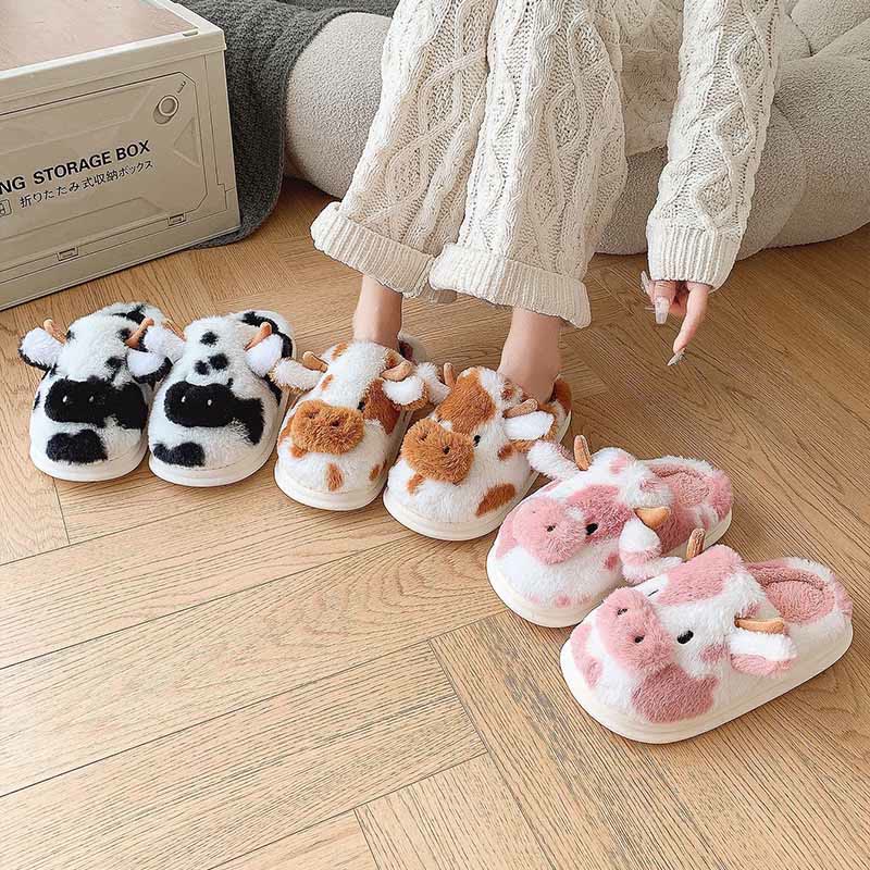 Chaussons en peluche vache grande taille - image 1