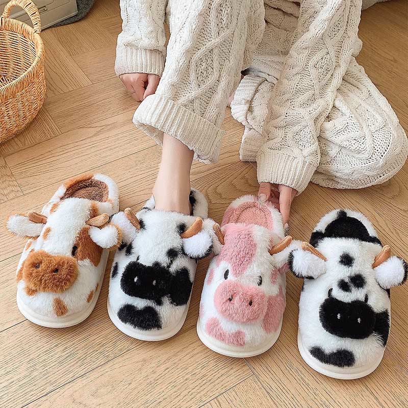 Chaussons en peluche vache grande taille - image 0