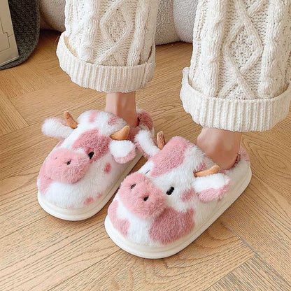 Pantoufles vache en peluche grande taille - image 4