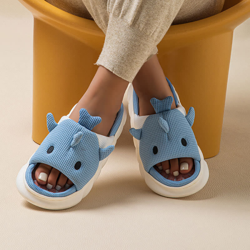 Chaussons requin grande taille - image 1