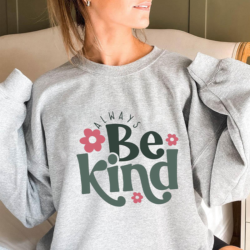 Sweat-shirt grande taille « Soyez toujours gentil » - Gris clair - 3XL - image 1