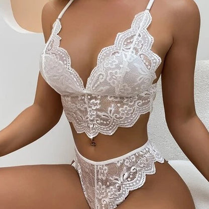Ensemble soutien-gorge et string sexy en dentelle ajourée grande taille