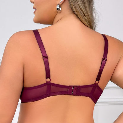 Soutien-gorge plongeant ultra-fin à armatures et double boutonnage en dentelle