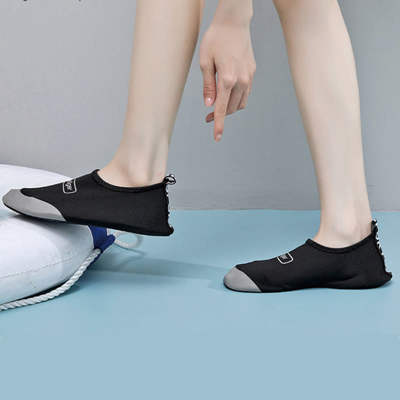 Chaussons grande taille assortis aux couleurs