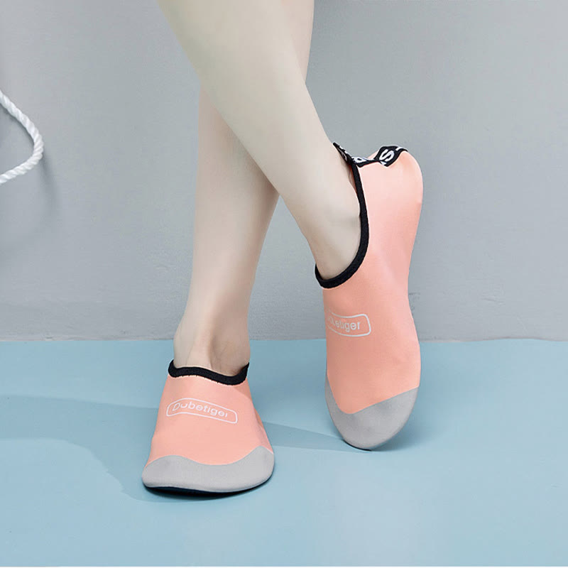 Chaussons grande taille assortis aux couleurs