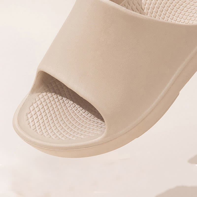 Claquettes EVA à semelle épaisse de couleur unie