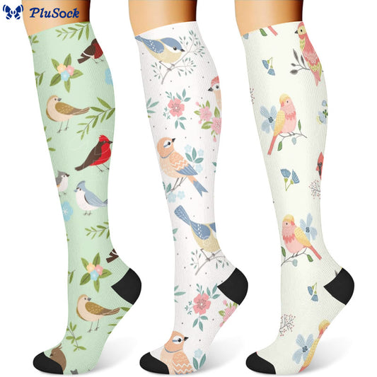 Chaussettes de compression à motif d'oiseaux et de fleurs printanières (3 paires) - image 1