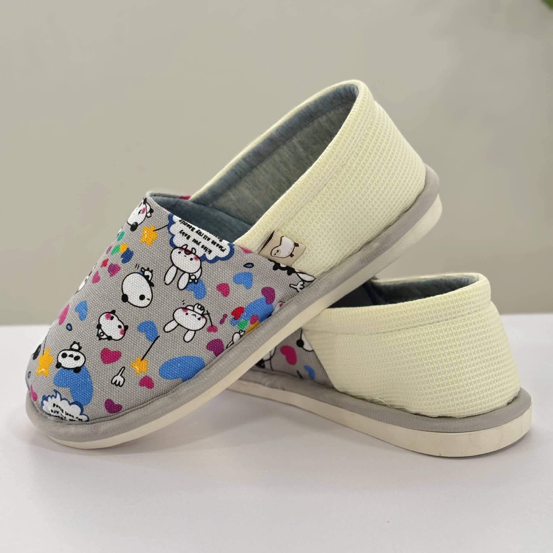 Chaussons d'intérieur antidérapants en toile à imprimé animal mignon - image 10