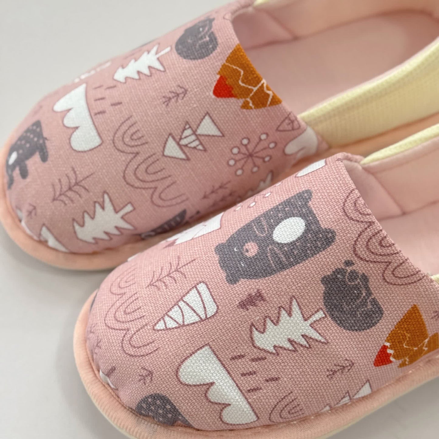 Chaussons d'intérieur antidérapants en toile à imprimé animal mignon - image 7